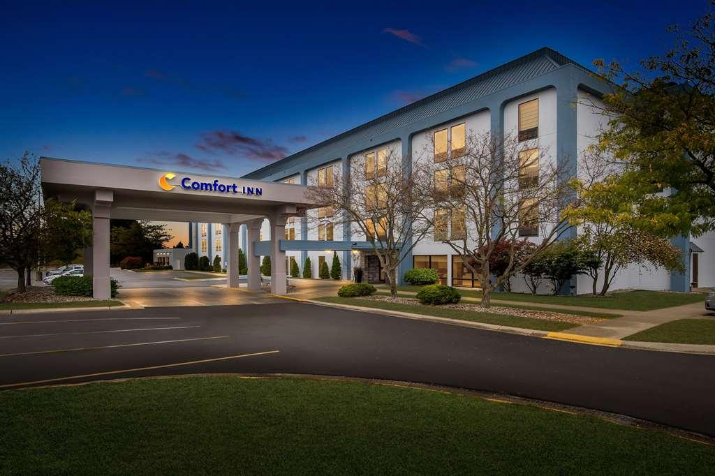 Comfort Inn Cadillac Exterior photo